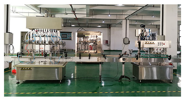全自動醫(yī)用酒精灌裝機械設備