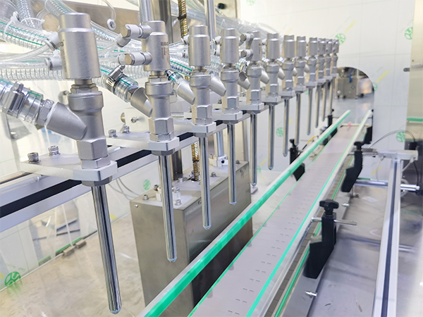 多頭液體灌裝機(jī)生產(chǎn)線